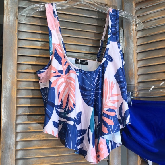 Feel Qual Swimsuit - Picture 2 of 4